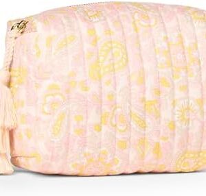 Amazon Essentials x Sofia Grainge Women's Quilted Makeup Toiletry Bag
